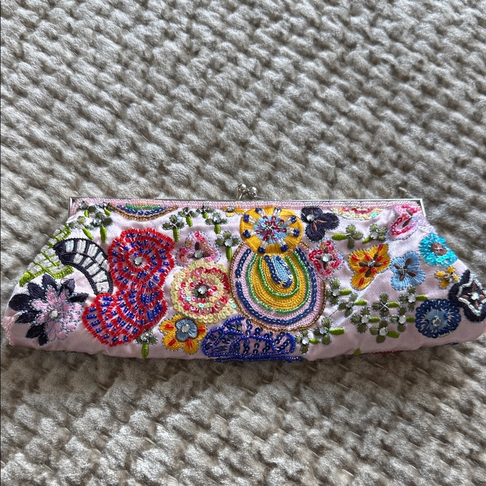 Embroidered Floral Clutch